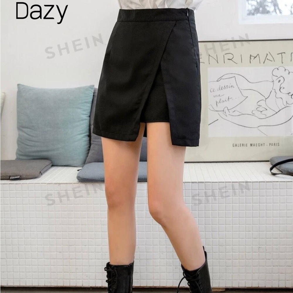 DAZY High Waist Wrap Front Skort (XS)